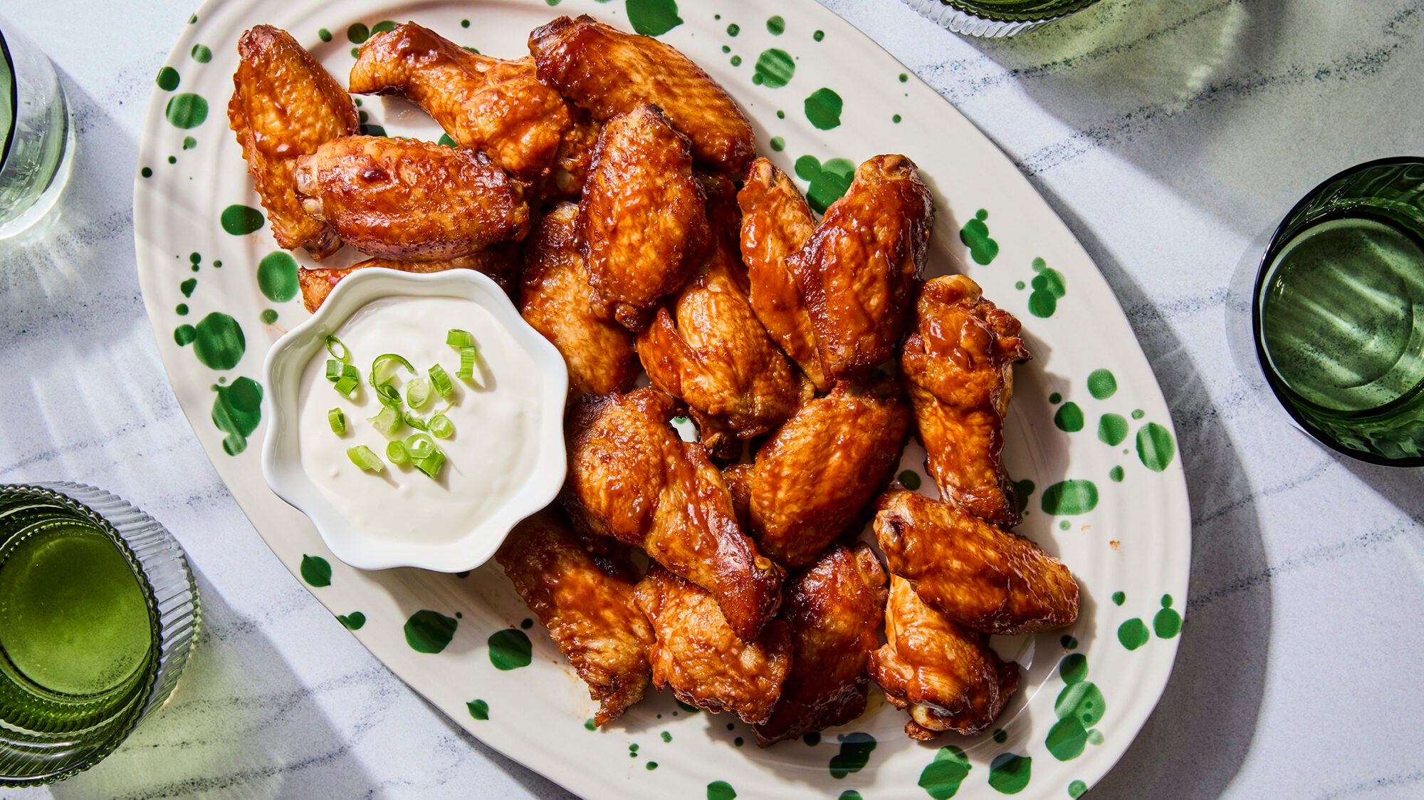 ARTICLE-V2_ChickenWings_ZGregory_Burggraaf_TASTE13387