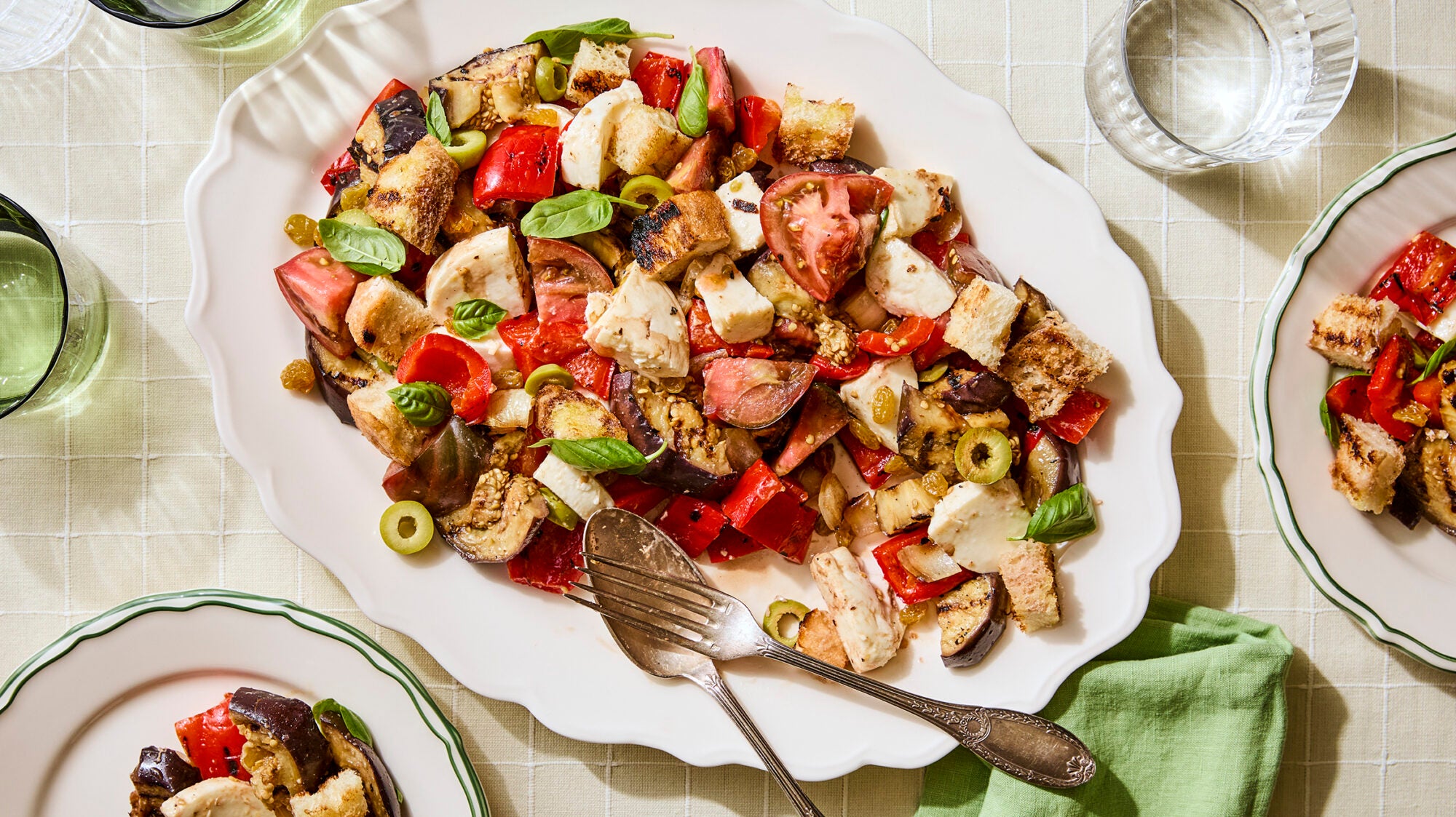 ARTICLE_Panzanella_ZGregory_Burggraaf_TASTE6557